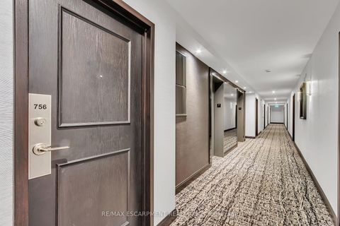 Photo 3 at 756 - 24 Southport Street, Swansea, Toronto