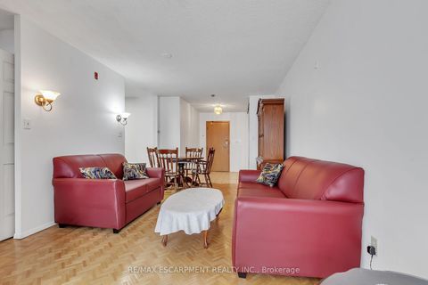 Photo 17 at 756 - 24 Southport Street, Swansea, Toronto