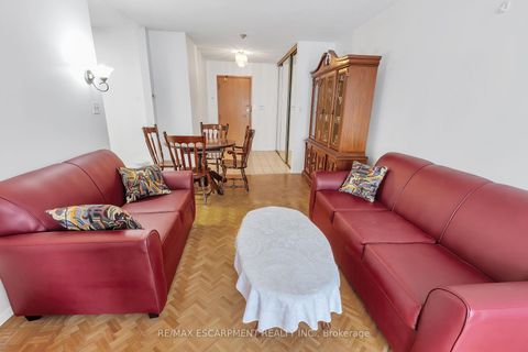 Photo 18 at 756 - 24 Southport Street, Swansea, Toronto Photo 18 at 756 - 24 Southport Street, Swansea, Toronto