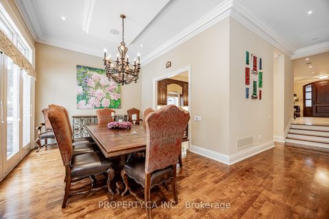 Photo 13 at 34 Hillside Drive, Broadview North, Toronto