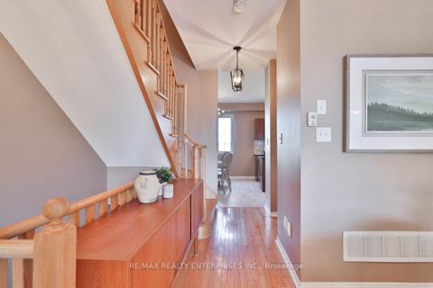 Photo 7 at 14 - 2171 Fiddlers Way, WM Westmount, Oakville
