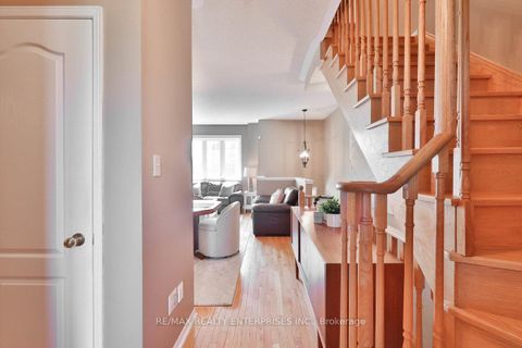 Photo 9 at 14 - 2171 Fiddlers Way, WM Westmount, Oakville