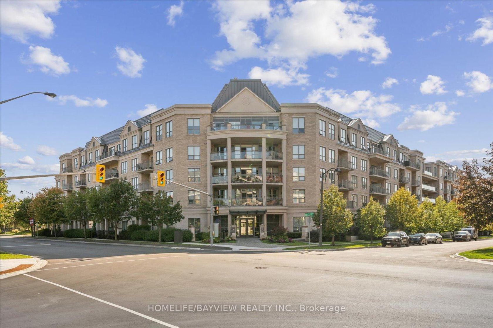 421 - 180 John West Way, Bayview Wellington, Aurora 