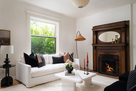 Photo 4 at 322 Sorauren Avenue, Roncesvalles, Toronto
