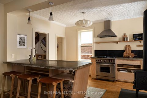 Photo 8 at 322 Sorauren Avenue, Roncesvalles, Toronto