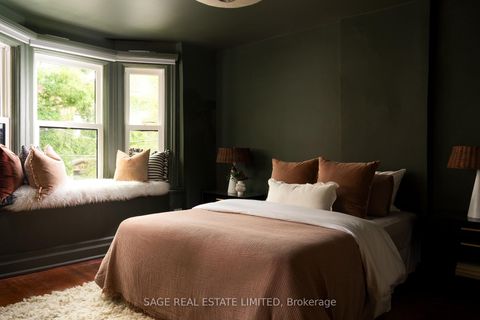 Photo 13 at 322 Sorauren Avenue, Roncesvalles, Toronto