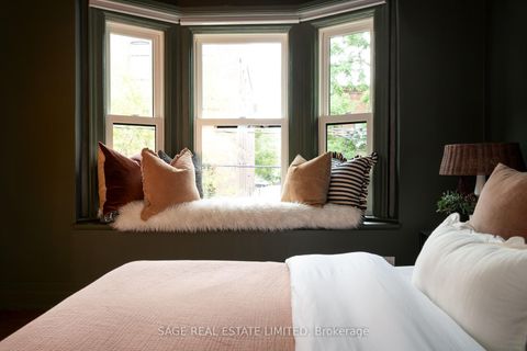 Photo 15 at 322 Sorauren Avenue, Roncesvalles, Toronto