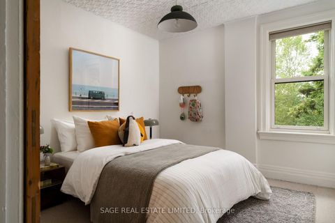 Photo 19 at 322 Sorauren Avenue, Roncesvalles, Toronto