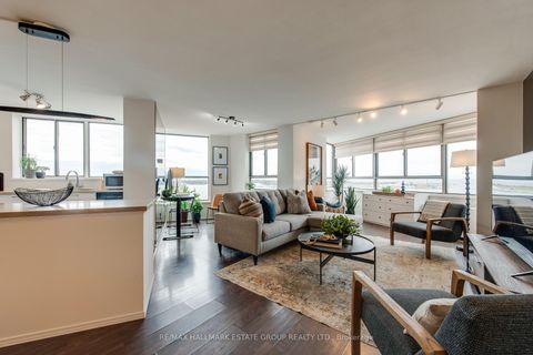 Photo 4 at 1102 - 270 Queens Quay W, Waterfront Communities C1, Toronto
