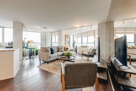 Photo 14 at 1102 - 270 Queens Quay W, Waterfront Communities C1, Toronto