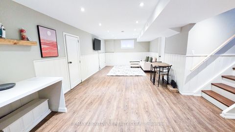 Photo 14 at 583 Taplow Crescent W, WO West, Oakville