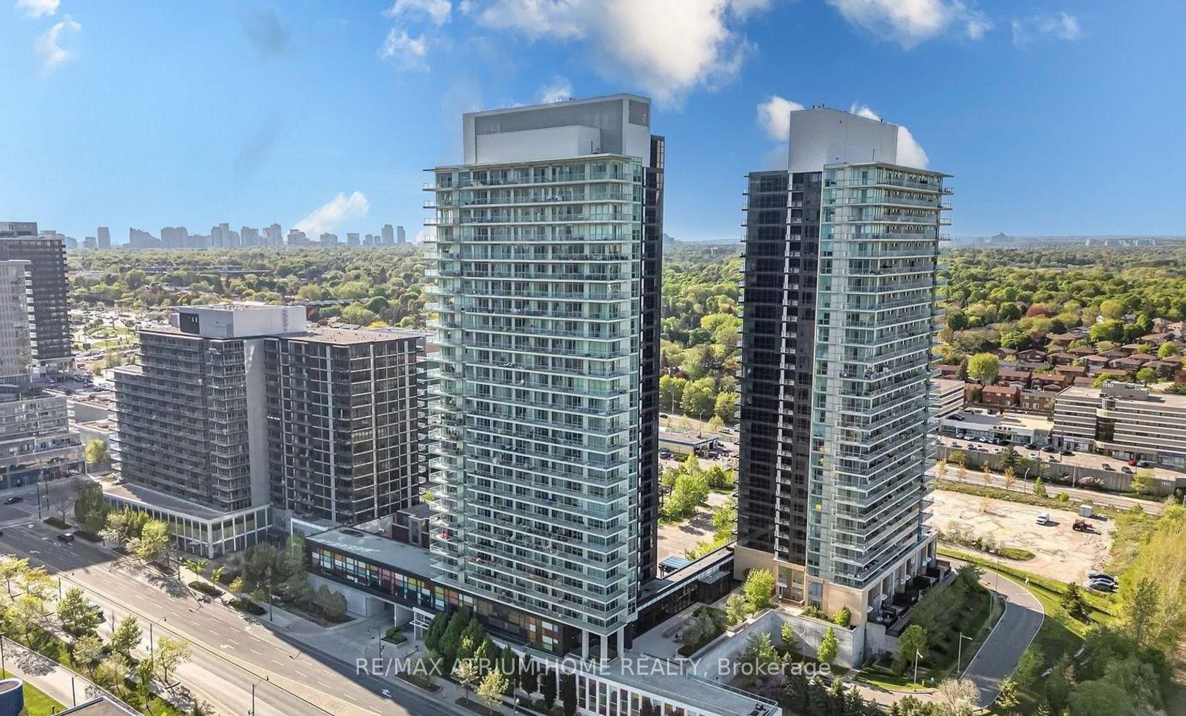 2605 - 29 Singer Court, Bayview Village, Toronto 