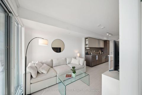 Photo 7 at 2020 - 19 Western Battery Road, Niagara, Toronto