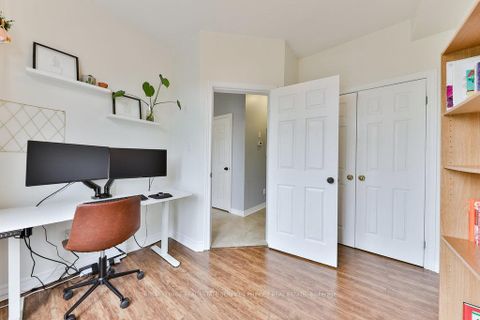 Photo 5 at 14 - 2410 Woodstock Trail, WM Westmount, Oakville