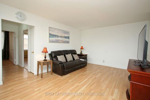 Photo 6 at 301 - 59 Neptune Drive, Lawrence, Toronto