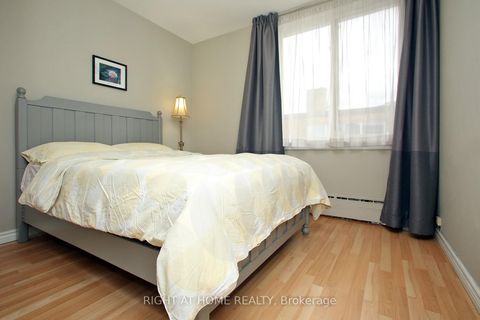 Photo 14 at 301 - 59 Neptune Drive, Lawrence, Toronto