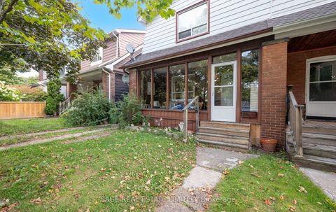 Photo 2 at 33 Avonlea Boulevard, Crescent Town, Toronto