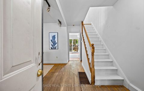 Photo 5 at 33 Avonlea Boulevard, Crescent Town, Toronto