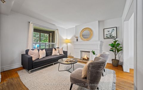 Photo 8 at 33 Avonlea Boulevard, Crescent Town, Toronto