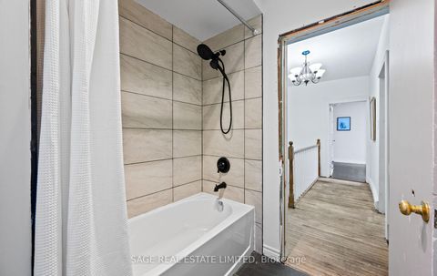 Photo 28 at 33 Avonlea Boulevard, Crescent Town, Toronto