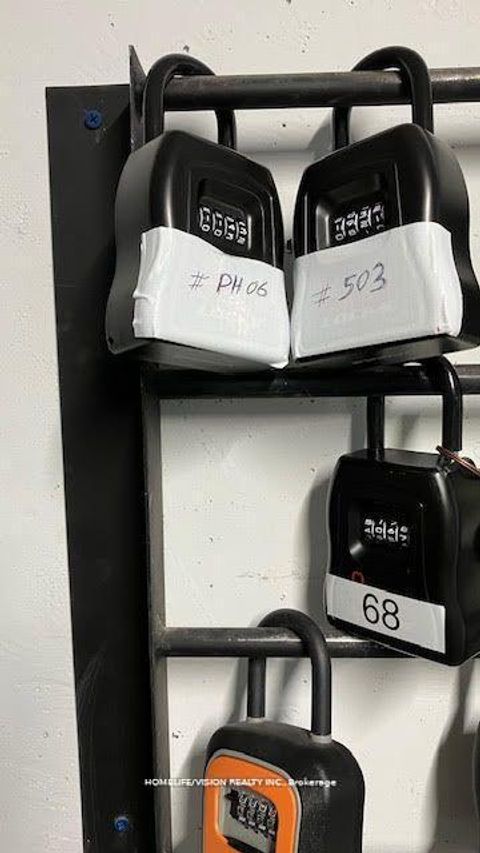 Photo 32 at PH06 - 10 Eva Road, Etobicoke West Mall, Toronto