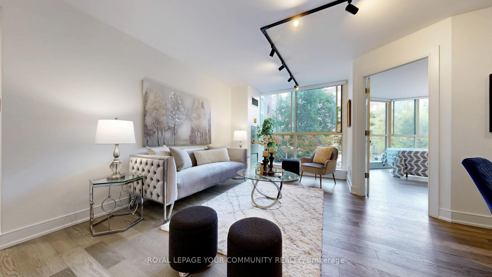 Photo 6 at 233 - 22 Southport Street, Swansea, Toronto Photo 6 at 233 - 22 Southport Street, Swansea, Toronto