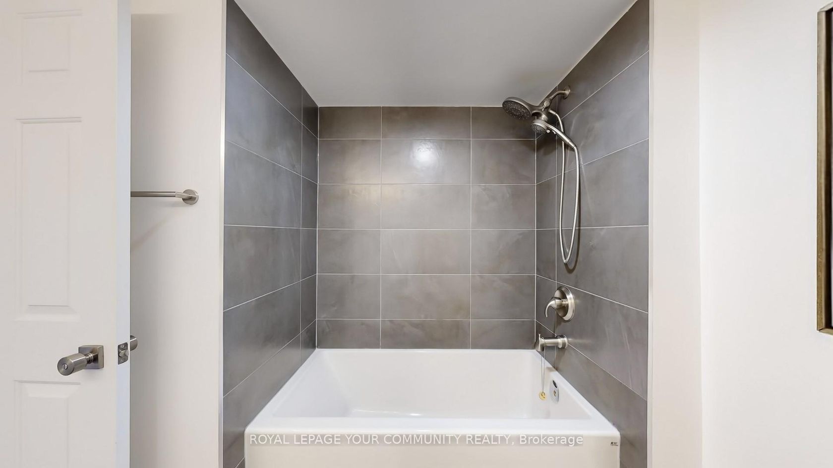 Photo 17 at 233 - 22 Southport Street, Swansea, Toronto Photo 17 at 233 - 22 Southport Street, Swansea, Toronto