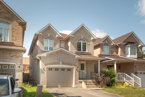 Photo 1 at 226 Kayla Crescent, Maple, Vaughan