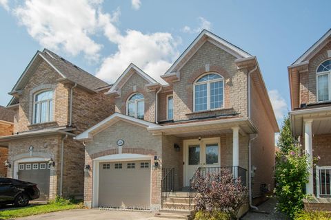 Photo 2 at 226 Kayla Crescent, Maple, Vaughan