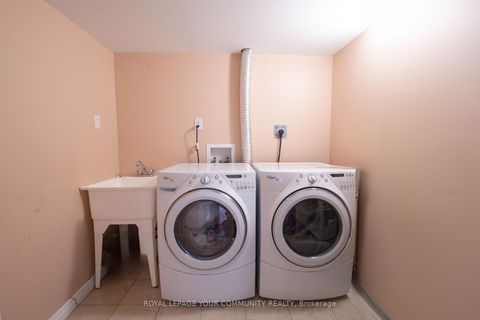 Photo 25 at 226 Kayla Crescent, Maple, Vaughan