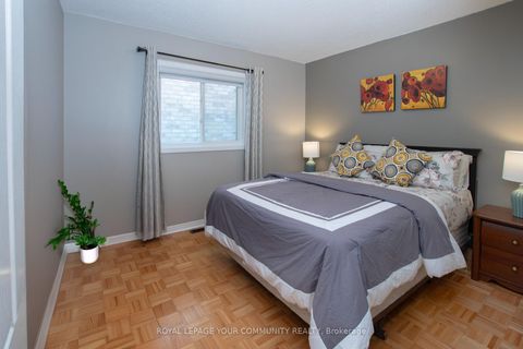 Photo 27 at 226 Kayla Crescent, Maple, Vaughan