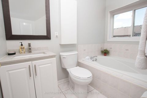 Photo 29 at 226 Kayla Crescent, Maple, Vaughan
