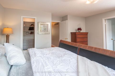 Photo 30 at 226 Kayla Crescent, Maple, Vaughan