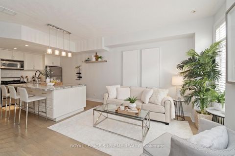 Photo 2 at 37 - 6 Wellesley Place, North St. James Town, Toronto