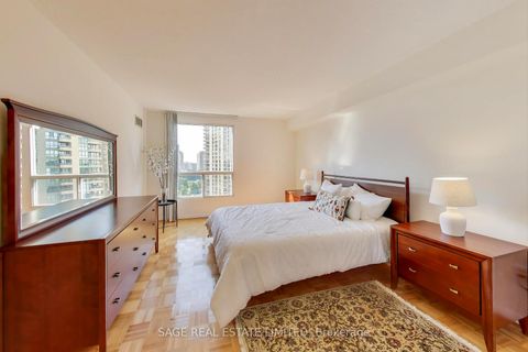 Photo 13 at 1201 - 5 Concorde Place, Don Mills, Toronto
