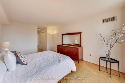 Photo 14 at 1201 - 5 Concorde Place, Don Mills, Toronto