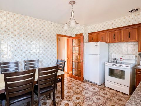 Photo 5 at 107 Caledonia Road, Davenport, Toronto