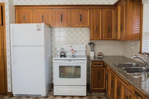 Photo 7 at 107 Caledonia Road, Davenport, Toronto