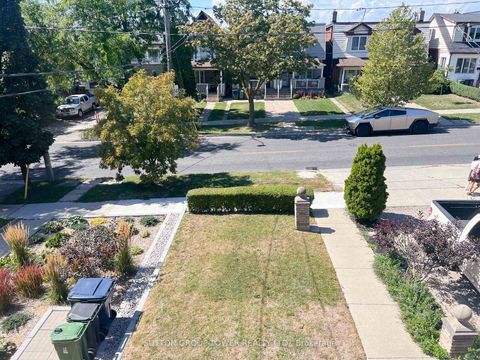 Photo 18 at 107 Caledonia Road, Davenport, Toronto