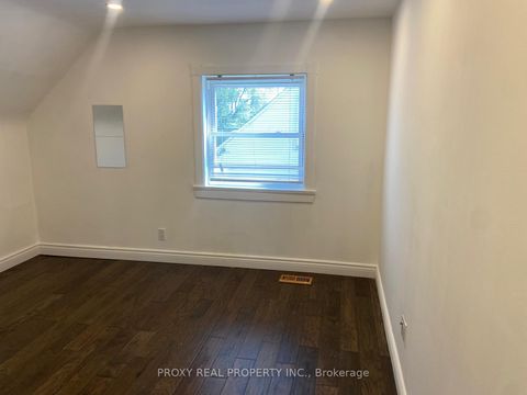 Photo 6 at 39 Winston Park Boulevard, CFB, Toronto