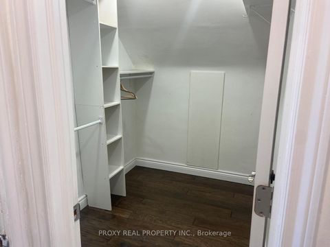 Photo 7 at 39 Winston Park Boulevard, CFB, Toronto