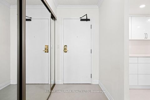 Photo 6 at 1505 - 33 Weldrick Road E, Observatory, Richmond Hill