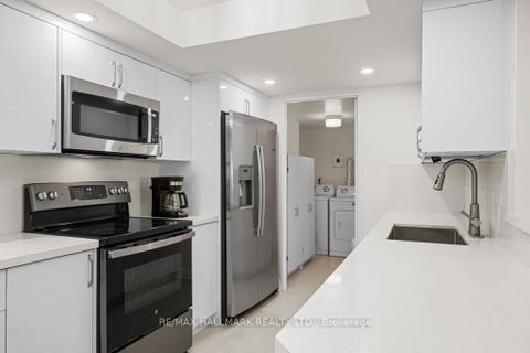 Photo 8 at 1505 - 33 Weldrick Road E, Observatory, Richmond Hill