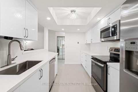 Photo 9 at 1505 - 33 Weldrick Road E, Observatory, Richmond Hill
