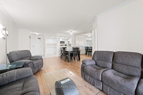 Photo 16 at 1505 - 33 Weldrick Road E, Observatory, Richmond Hill