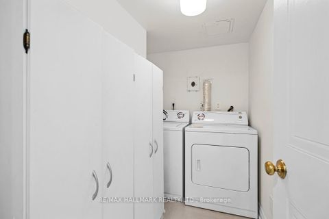 Photo 32 at 1505 - 33 Weldrick Road E, Observatory, Richmond Hill
