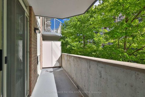 Photo 32 at 203 - 18 Stafford Street, Niagara, Toronto