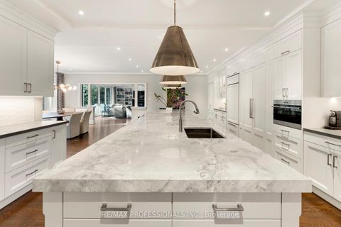 Photo 10 at 40 Edgehill Road, Humber Valley, Toronto