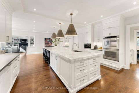 Photo 11 at 40 Edgehill Road, Humber Valley, Toronto