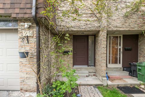 Photo 1 at 29 - 15 Huntingwood Drive, L'Amoreaux, Toronto